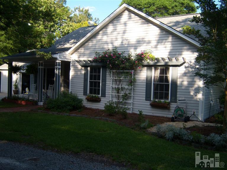 692 Raccoon Hollow Road Atkinson, NC 28421 - Photo 1 of 30 Primary Photo