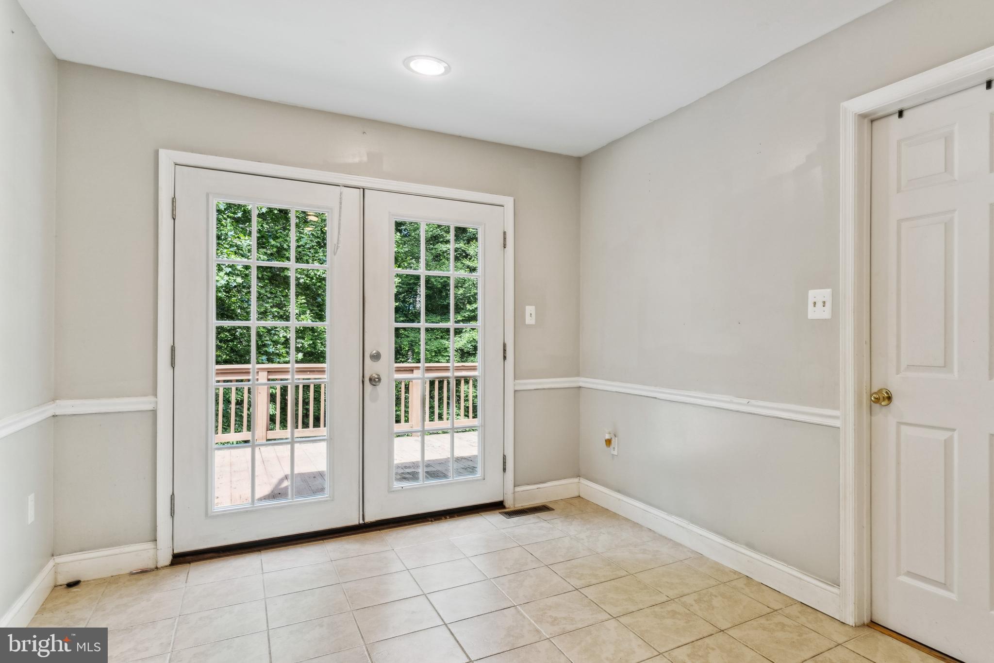 8880 Lowell Road Pomfret, MD 20675 - Photo 5 of 28 Gallery Image 5