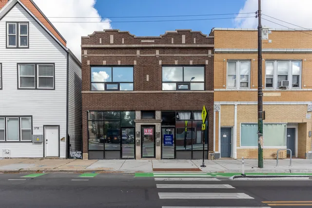 $2,150 | 3716 West Belmont Avenue, Unit 2, Chicago, IL 60618