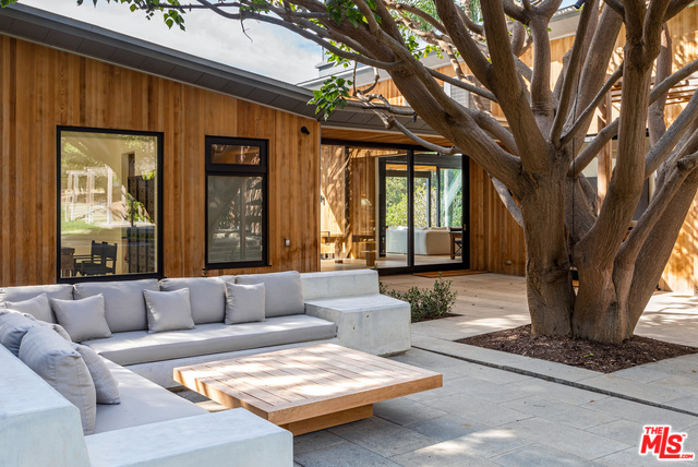 6837 Zumirez Drive Malibu, CA 90265 - Photo 15 of 21