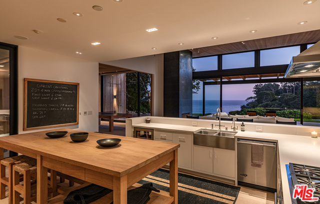 6837 Zumirez Drive Malibu, CA 90265 - Photo 19 of 21