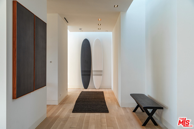 6837 Zumirez Drive Malibu, CA 90265 - Photo 10 of 21