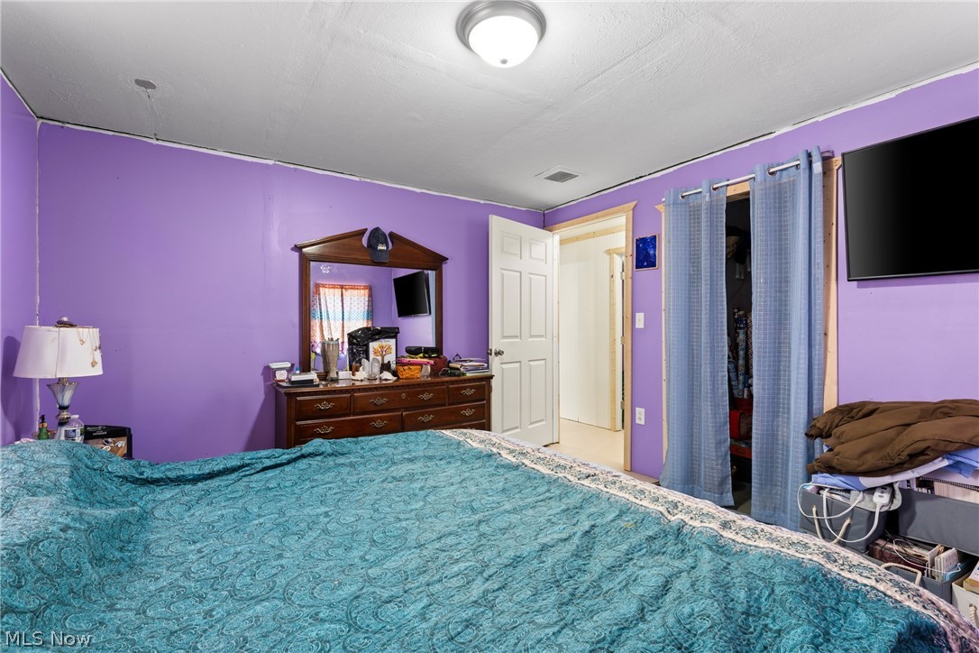 38340 Lees Run Road Cadiz, OH 43907 - Photo 10 of 31 View of bedroom