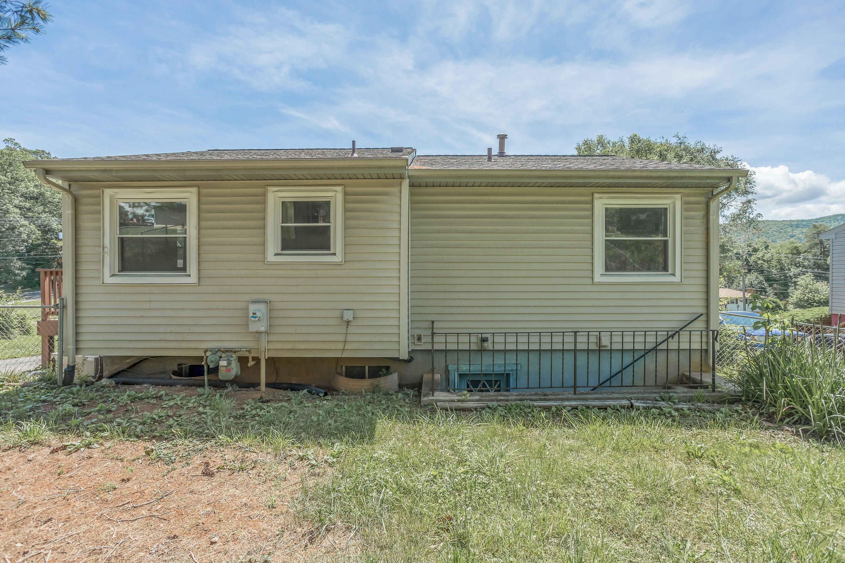 5329 Starkey Road Roanoke, VA 24018 - Photo 25 of 27 Home view