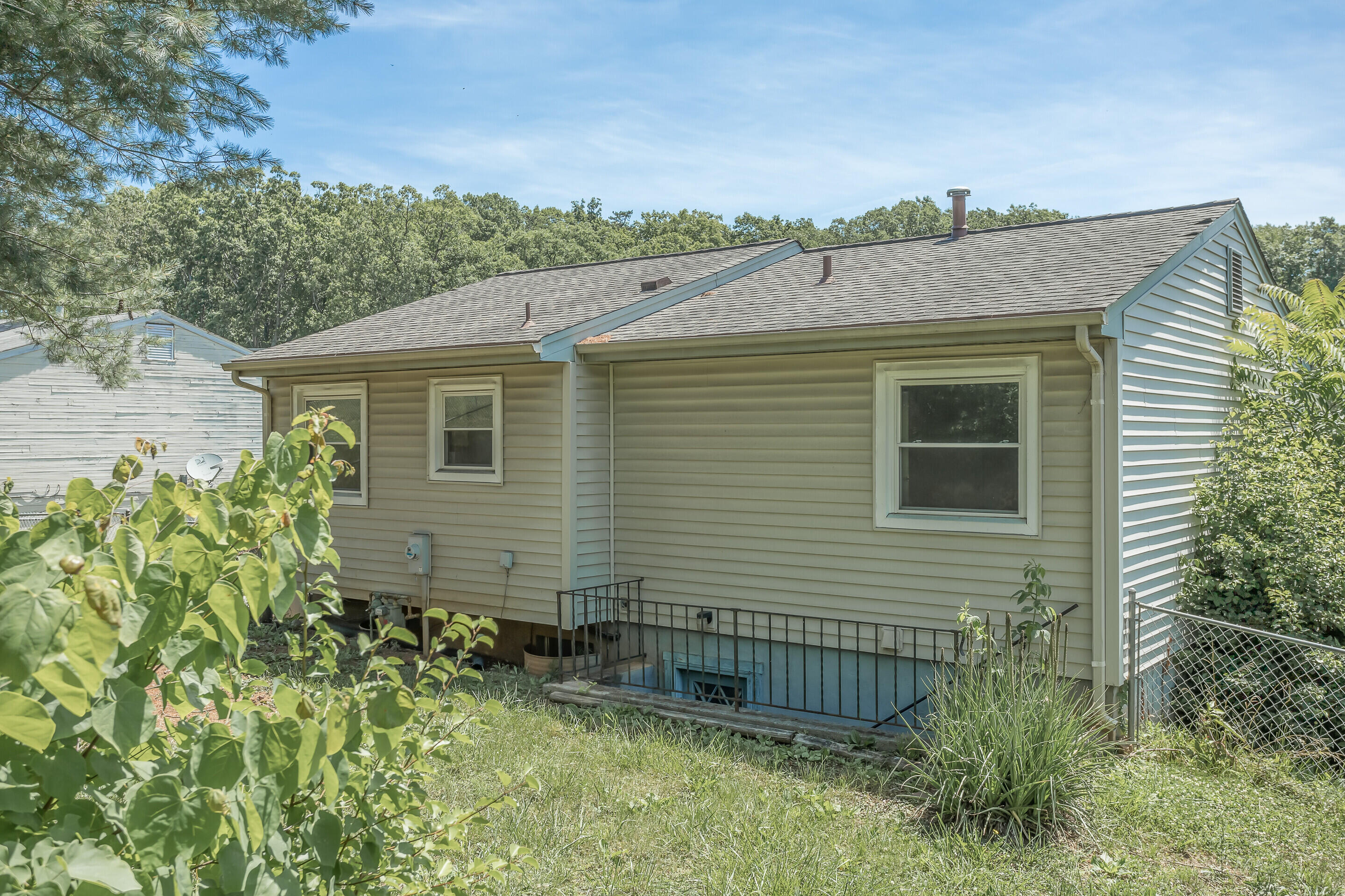 5329 Starkey Road Roanoke, VA 24018 - Photo 27 of 27 Home view