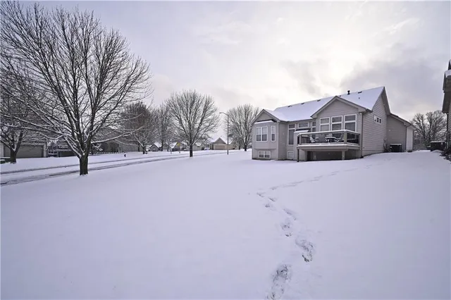 $384,900 | 3100 Northwest 86th Street, Kansas City, MO 64154