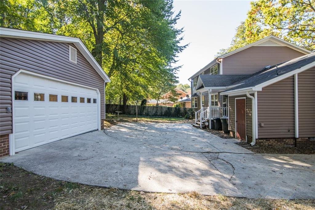4615 Charlottesville Road Greensboro, NC 27410 - Photo 5 of 36 Gallery Image 5