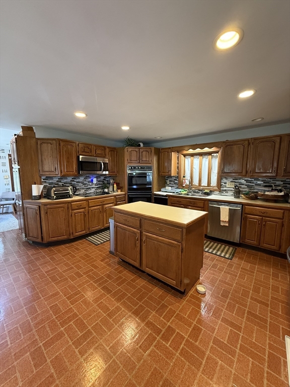 359 Mishawum Road Woburn, MA 01801 - Photo 2 of 16