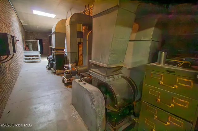 $1,650,000 | 181 Western Avenue, Albany, NY 12203