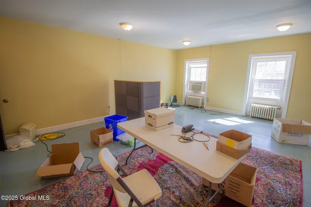 $1,650,000 | 181 Western Avenue, Albany, NY 12203