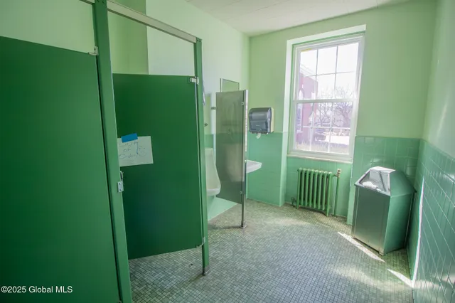 $1,650,000 | 181 Western Avenue, Albany, NY 12203