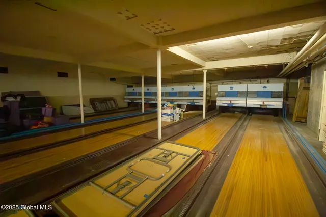 $1,650,000 | 181 Western Avenue, Albany, NY 12203