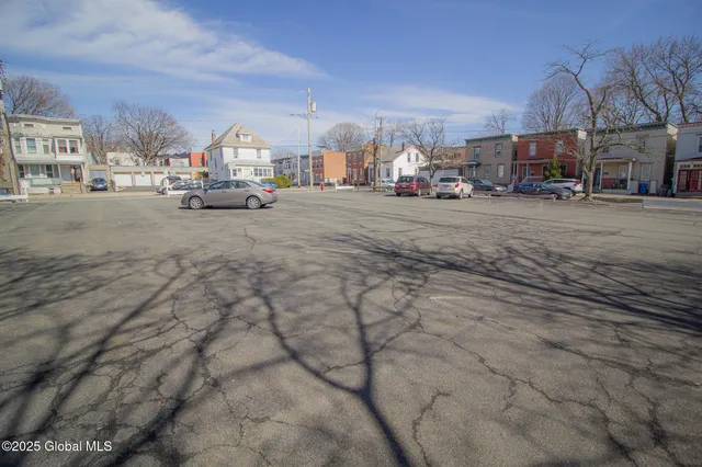 $1,650,000 | 181 Western Avenue, Albany, NY 12203