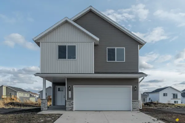 $324,100 | 6241 86th Avenue South, Horace, ND 58047