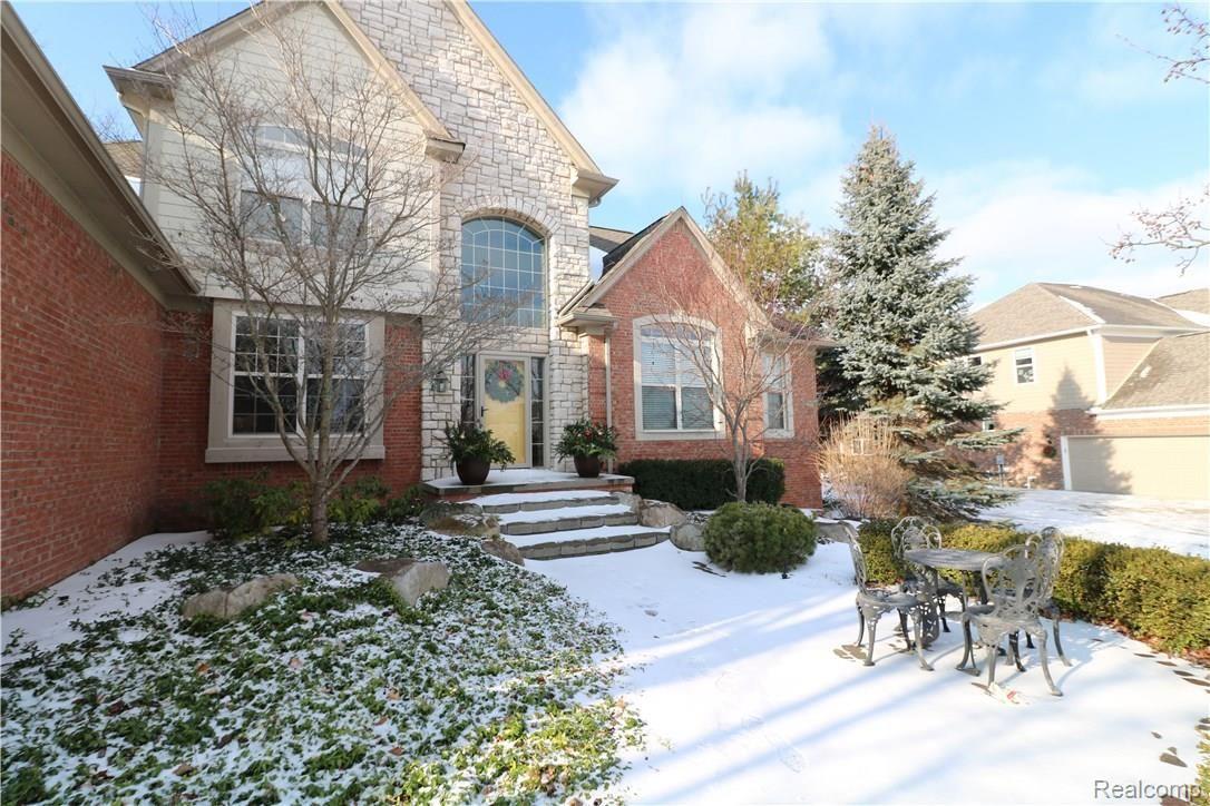 6912 Oakhurst Ridge Road Clarkston, MI 48348 - Photo 1 of 13 IMG_0341.JPG
