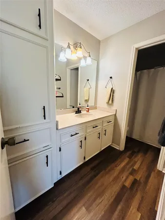 $2,400 | 108 Creek Bend Lane, Columbus, TX 78934