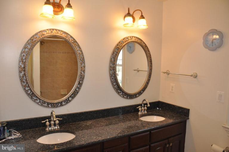 2151 Chain Bridge Road Vienna, VA 22182 - Photo 24 of 30 Bath #3
