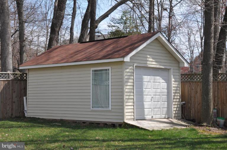 2151 Chain Bridge Road Vienna, VA 22182 - Photo 28 of 30 Shed
