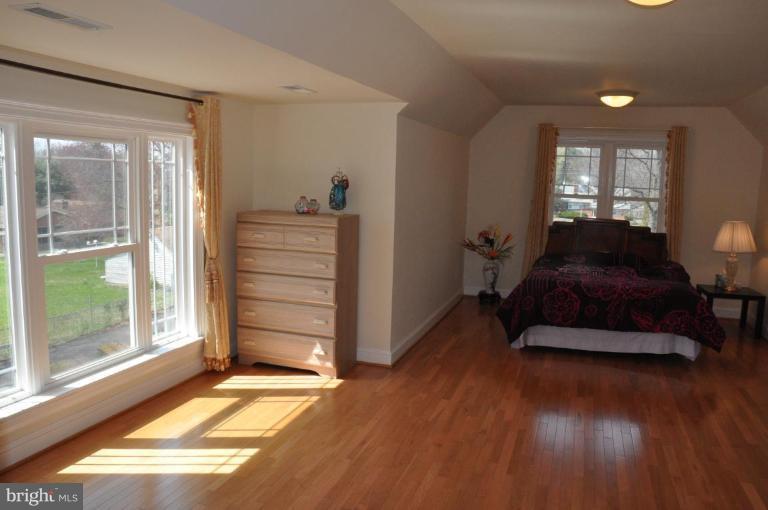 2151 Chain Bridge Road Vienna, VA 22182 - Photo 30 of 30 Bath #4