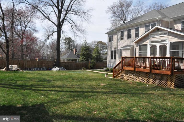 2151 Chain Bridge Road Vienna, VA 22182 - Photo 8 of 30 Garden #2