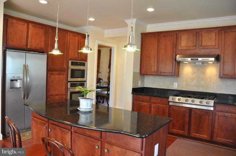 2151 Chain Bridge Road Vienna, VA 22182 - Photo 9 of 30 Kitchen