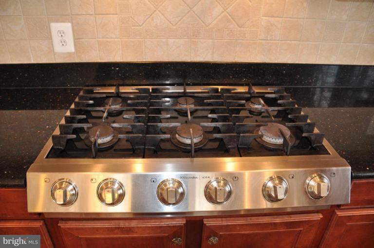 2151 Chain Bridge Road Vienna, VA 22182 - Photo 10 of 30 Kitchen #2