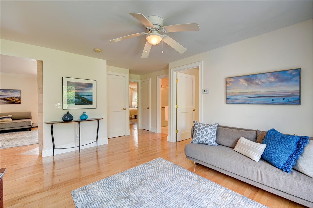 4 Sunset Hill Road Middletown, RI 02842 - Photo 16 of 47 Gallery Image 16