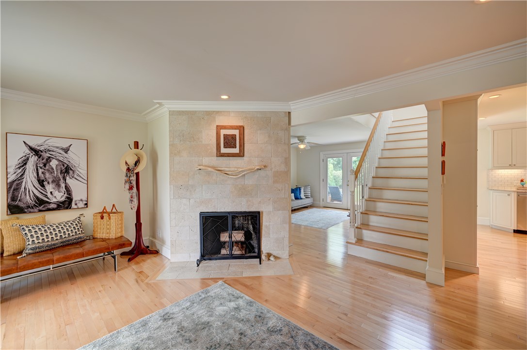 4 Sunset Hill Road Middletown, RI 02842 - Photo 7 of 47 Gallery Image 7