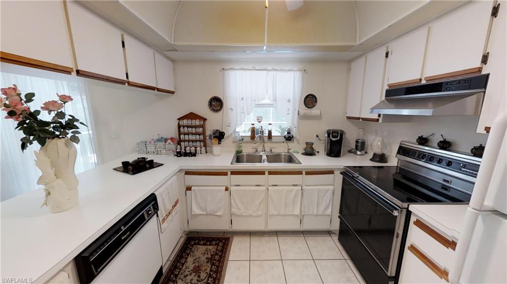 380 27th Street Southwest Naples, FL 34117 - Photo 6 of 9 Gallery Image 6