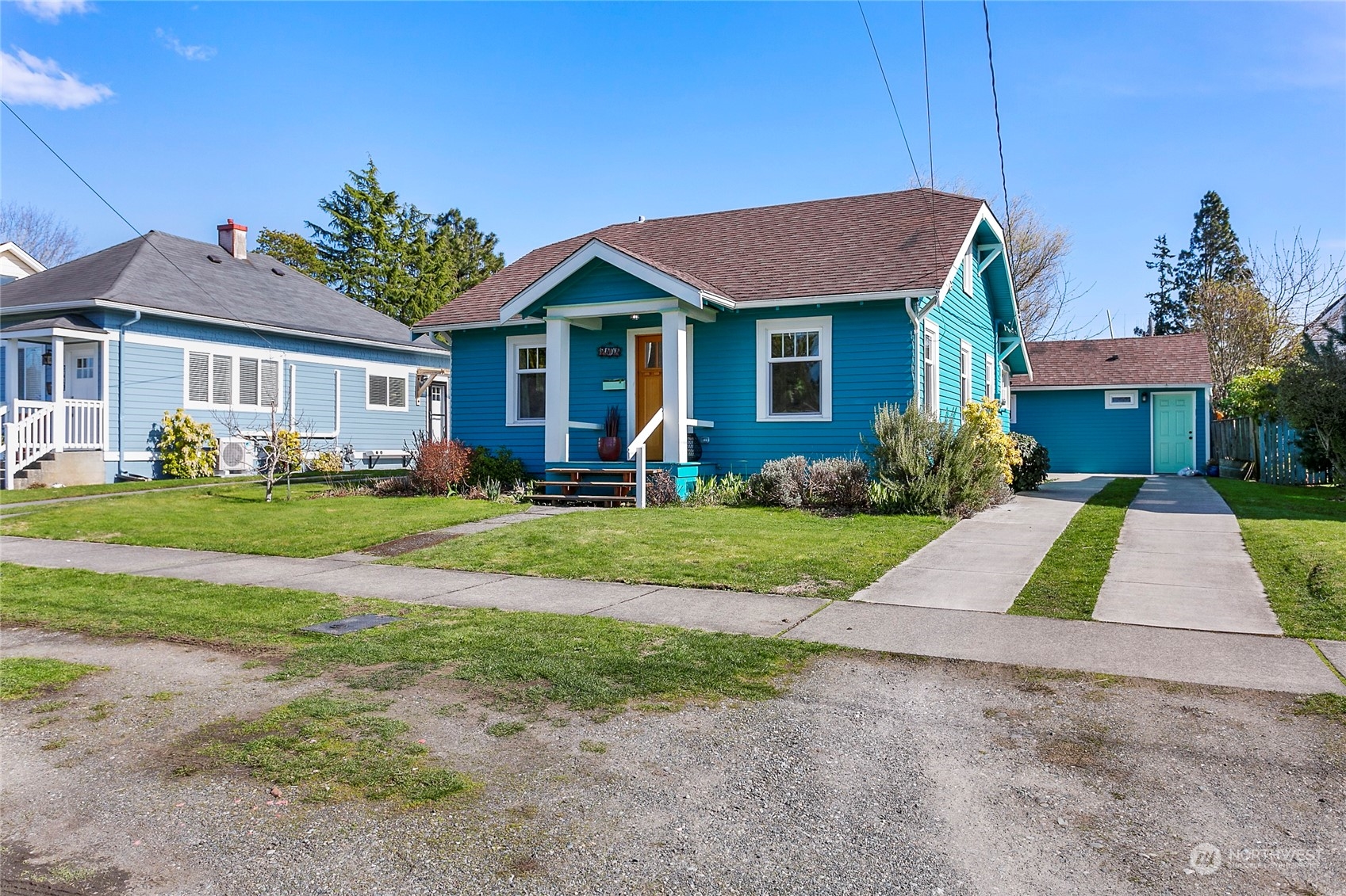 2404 I Street Bellingham, WA 98225 - Photo 2 of 38 a front view of a house with a yard