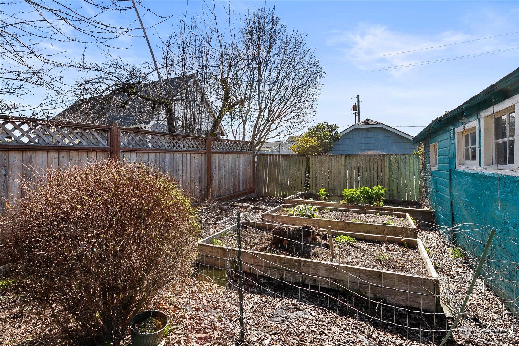 2404 I Street Bellingham, WA 98225 - Photo 35 of 38 a view of a house with backyard and sitting area