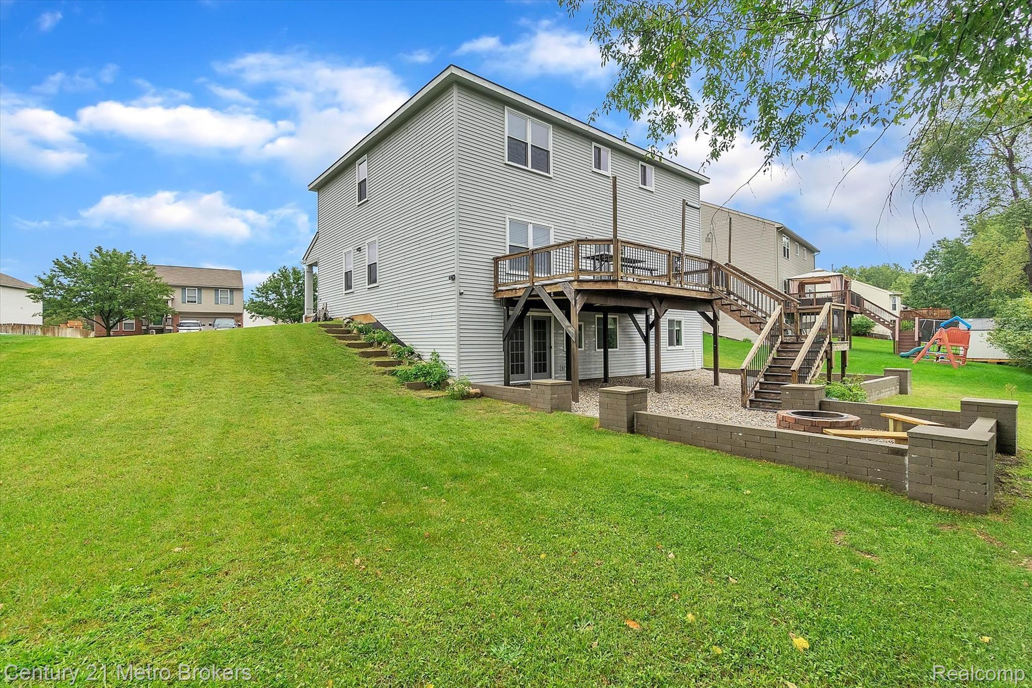 281 Rustic Trail Linden, MI 48451 - Photo 43 of 50 42-281-Rustic-Trail-WindowStill-Real-Estate-Photography-42.jpg