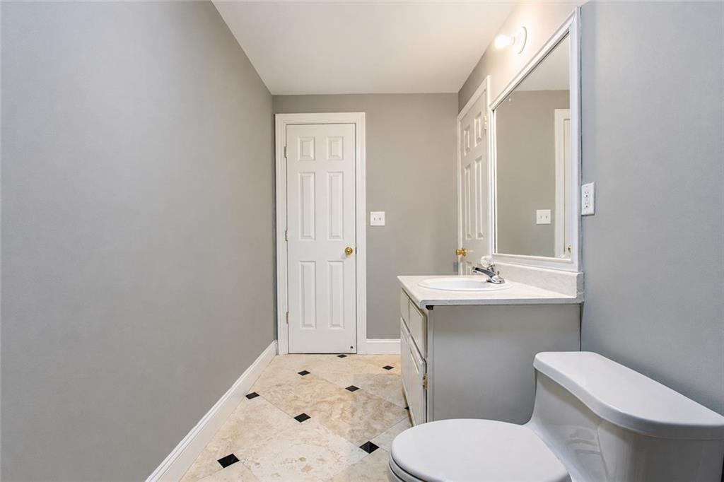 818 Springlake Road Lawrenceville, GA 30045 - Photo 36 of 65