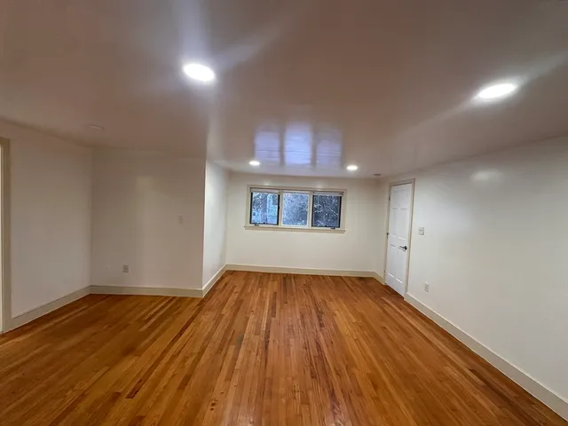 $1,190,000 | 6 Oakland Circle, Wellesley, MA 02481