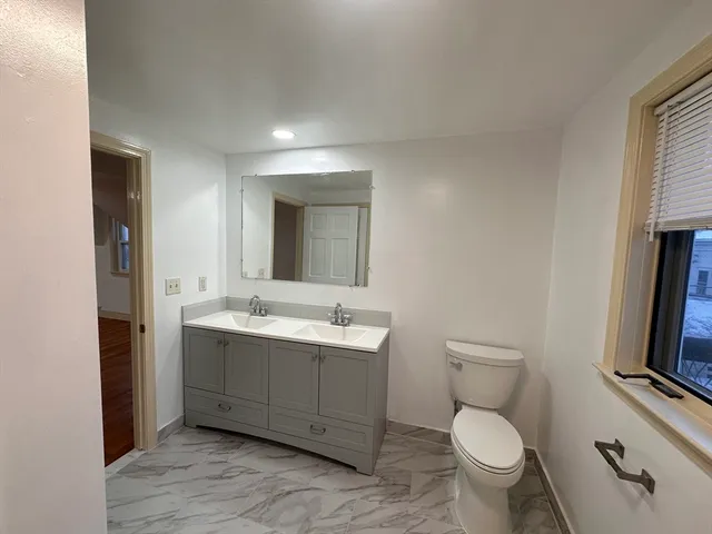 $1,190,000 | 6 Oakland Circle, Wellesley, MA 02481