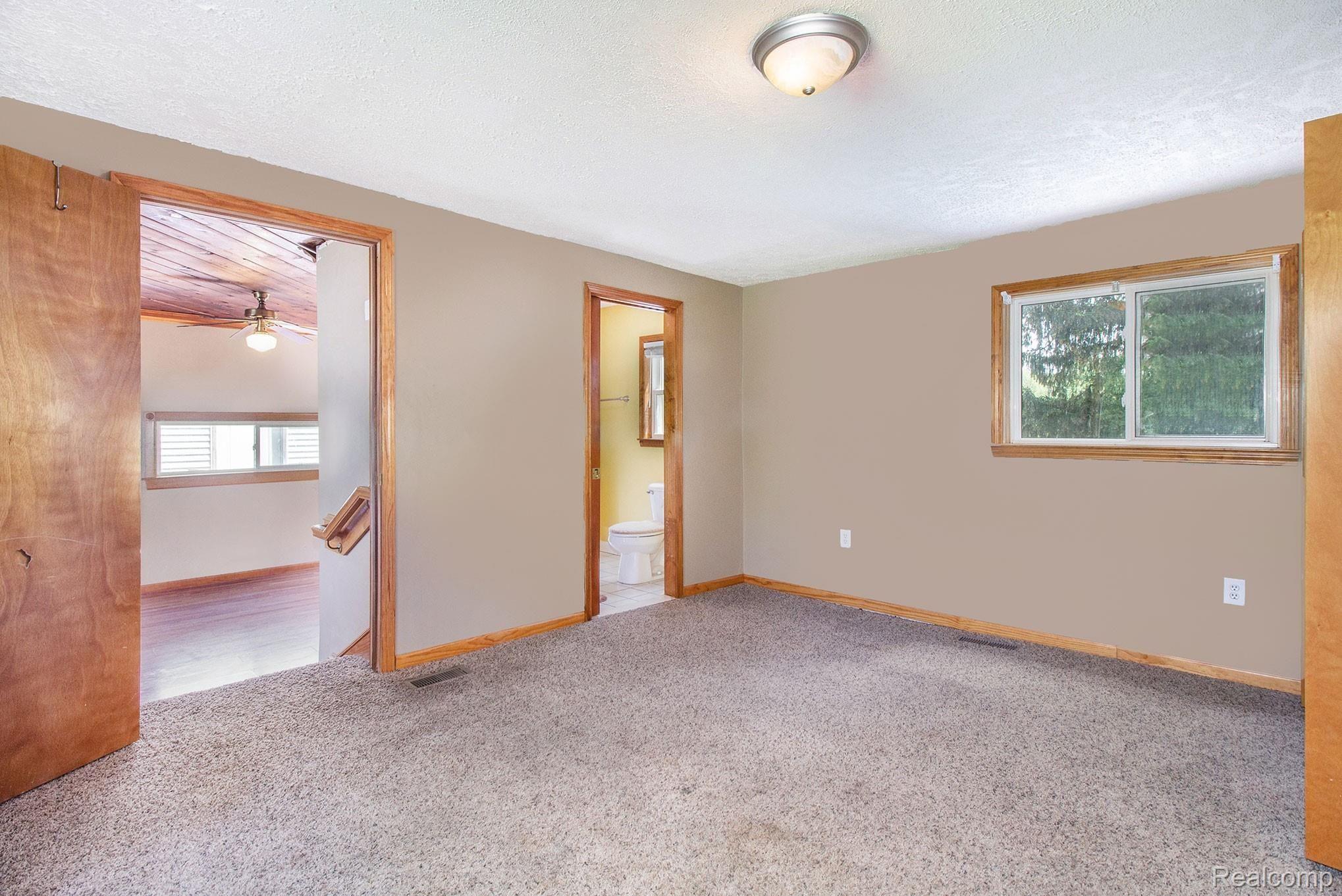3700 Jewell Road Howell, MI 48843 - Photo 8 of 21 IMG_8301.jpg