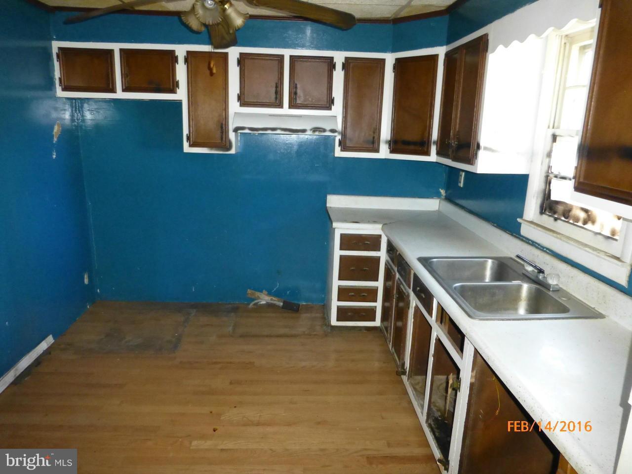 103 Philadelphia Road Joppa, MD 21085 - Photo 7 of 18 Kitchen