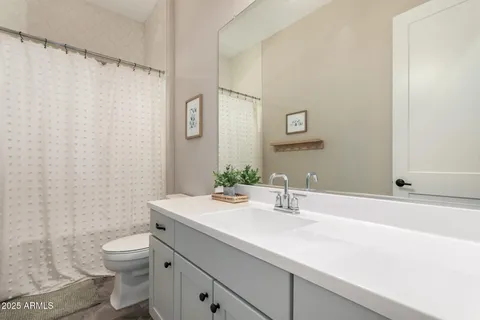 $950,000 | 2830 East Crest Lane, Phoenix, AZ 85050