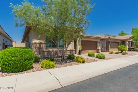$950,000 | 2830 East Crest Lane, Phoenix, AZ 85050