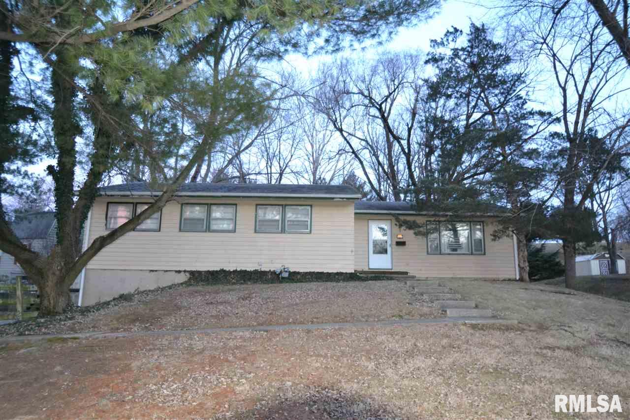 26 Green Drive Decatur, IL 62526 - Photo 1 of 26