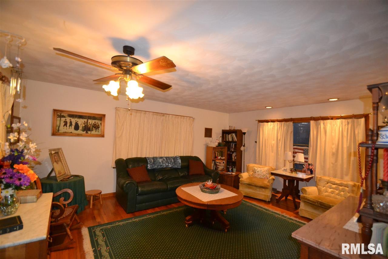 26 Green Drive Decatur, IL 62526 - Photo 5 of 26