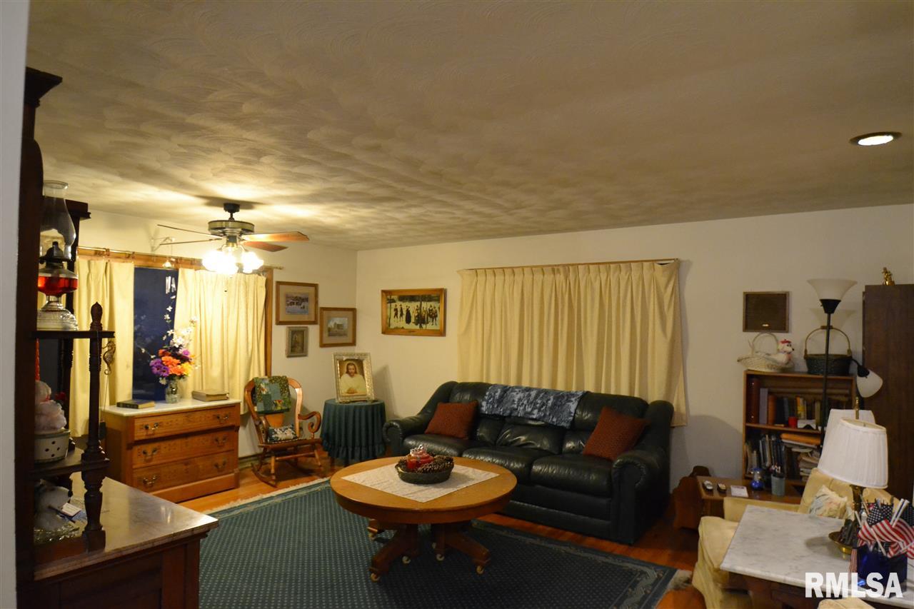 26 Green Drive Decatur, IL 62526 - Photo 6 of 26