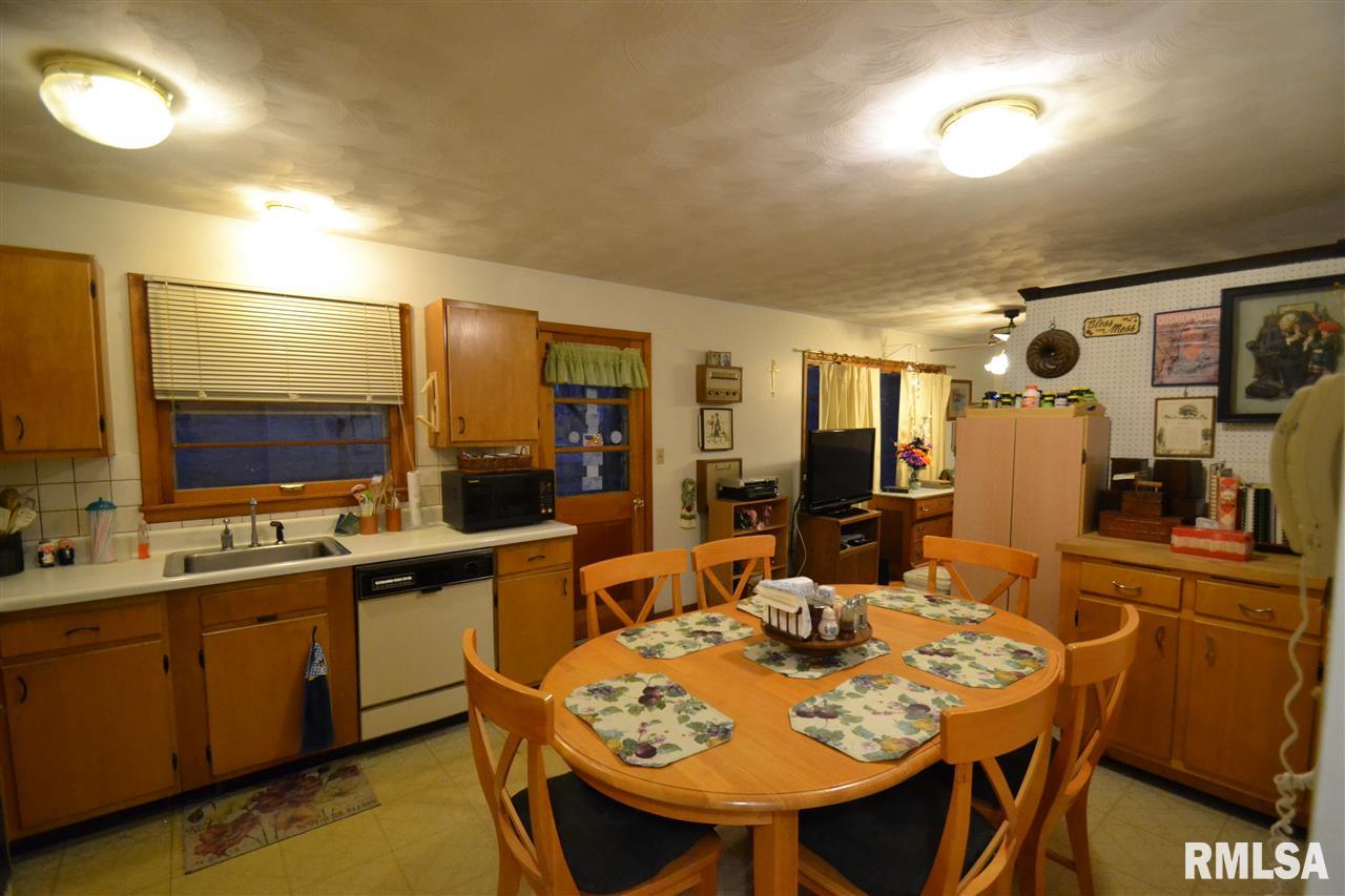 26 Green Drive Decatur, IL 62526 - Photo 9 of 26