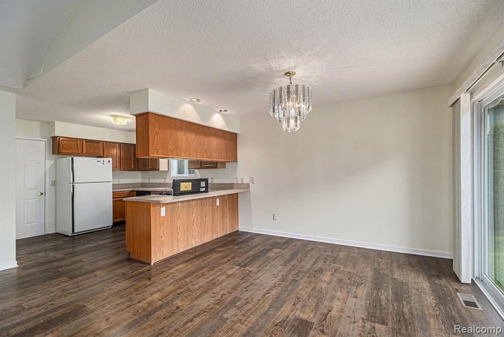 45 North Hospital Road Waterford, MI 48327 - Photo 8 of 27 Gallery Image 8
