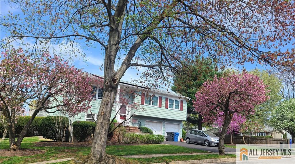 8 Windy Hill Road Metuchen, NJ 08840 - Photo 2 of 51