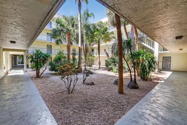 $175,000 | 1830 Southwest 81st Avenue, Unit 4107, North Lauderdale, FL 33068