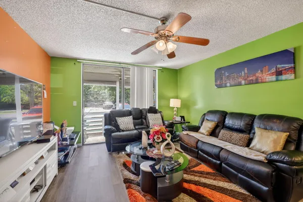 $175,000 | 1830 Southwest 81st Avenue, Unit 4107, North Lauderdale, FL 33068