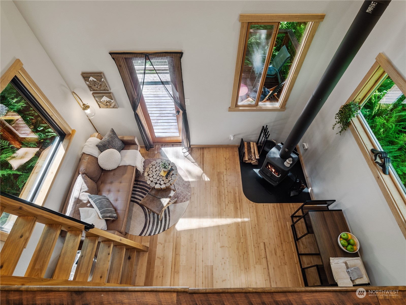 51818 South Riverside Road Gold Bar, WA 98251 - Photo 20 of 35 a view of an entryway and wooden floor