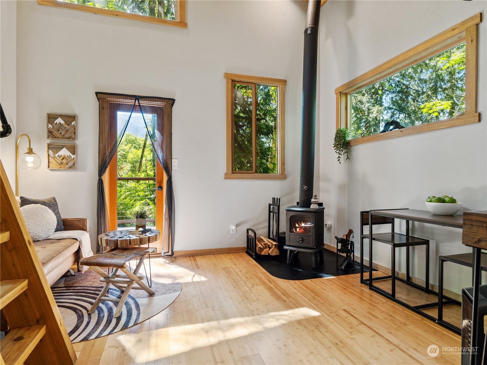 51818 South Riverside Road Gold Bar, WA 98251 - Photo 9 of 35 a bedroom with a bed and a window