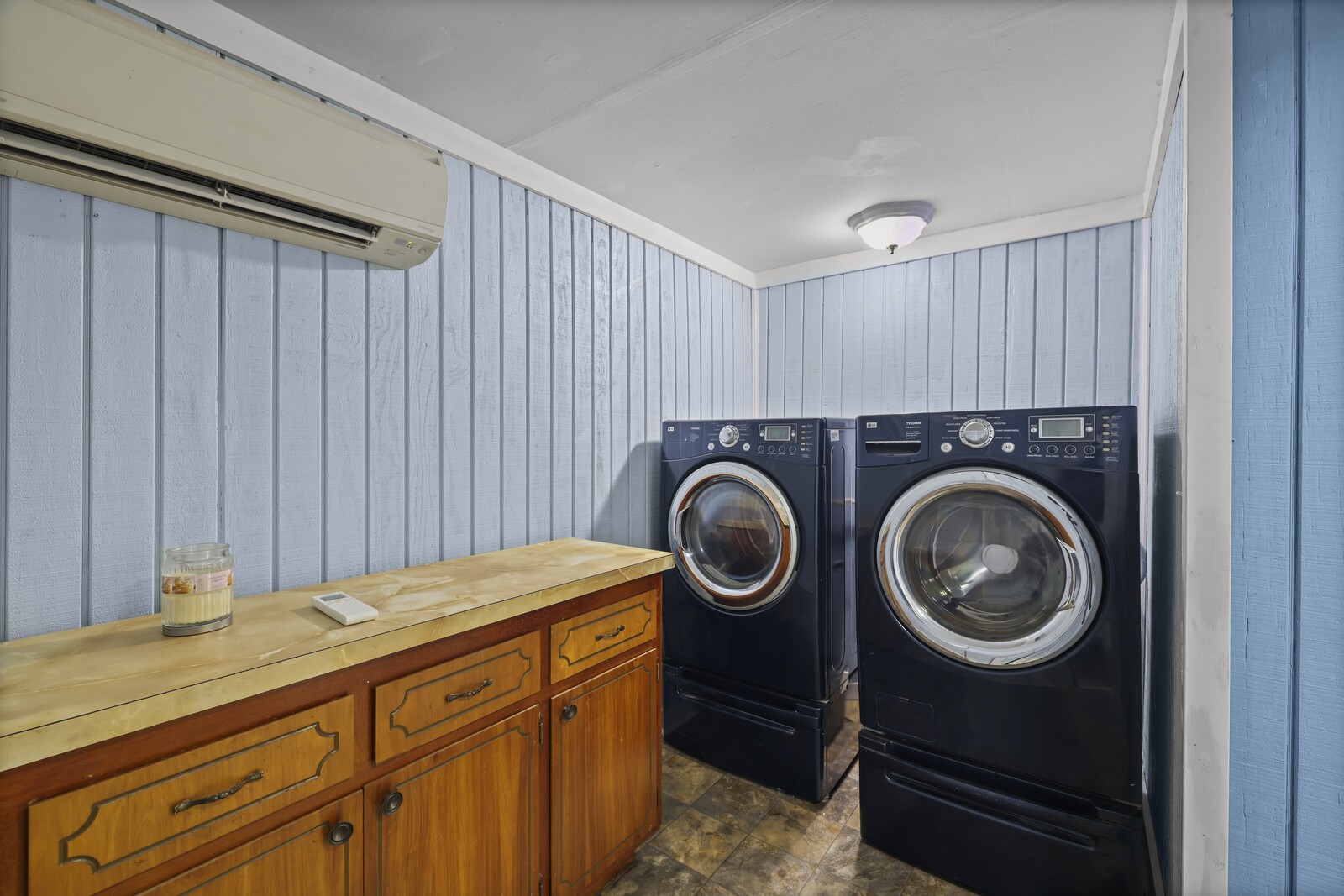 2521 Old Airport Road Hillsboro, TN 37342 - Photo 43 of 87 a utility room with dryer and washer